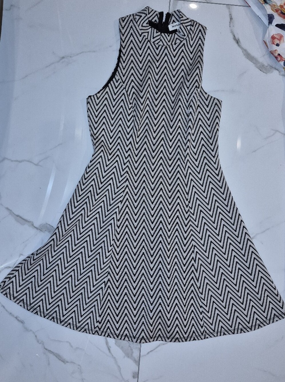 Chevron Knit Tank Top - Black and White